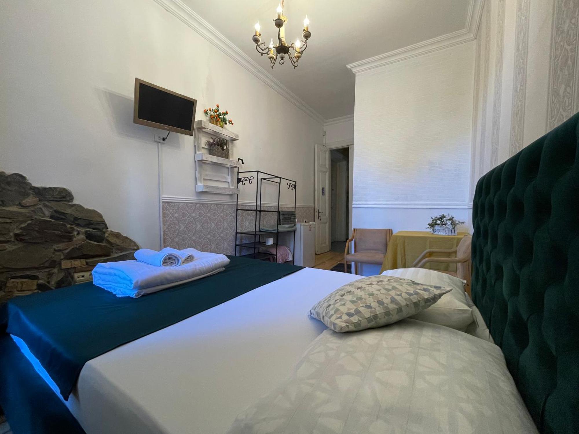 Hotel Wine O'Clock Tbilisi Zewnętrze zdjęcie